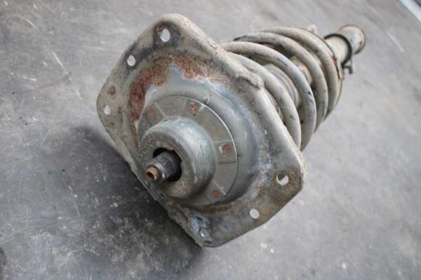 AMORTISSEUR AVANT GAUCHE PEUGEOT 807/ CITROEN C8/ FIAT ULYSSE/ LANCIA PHEDRA - Vue 3